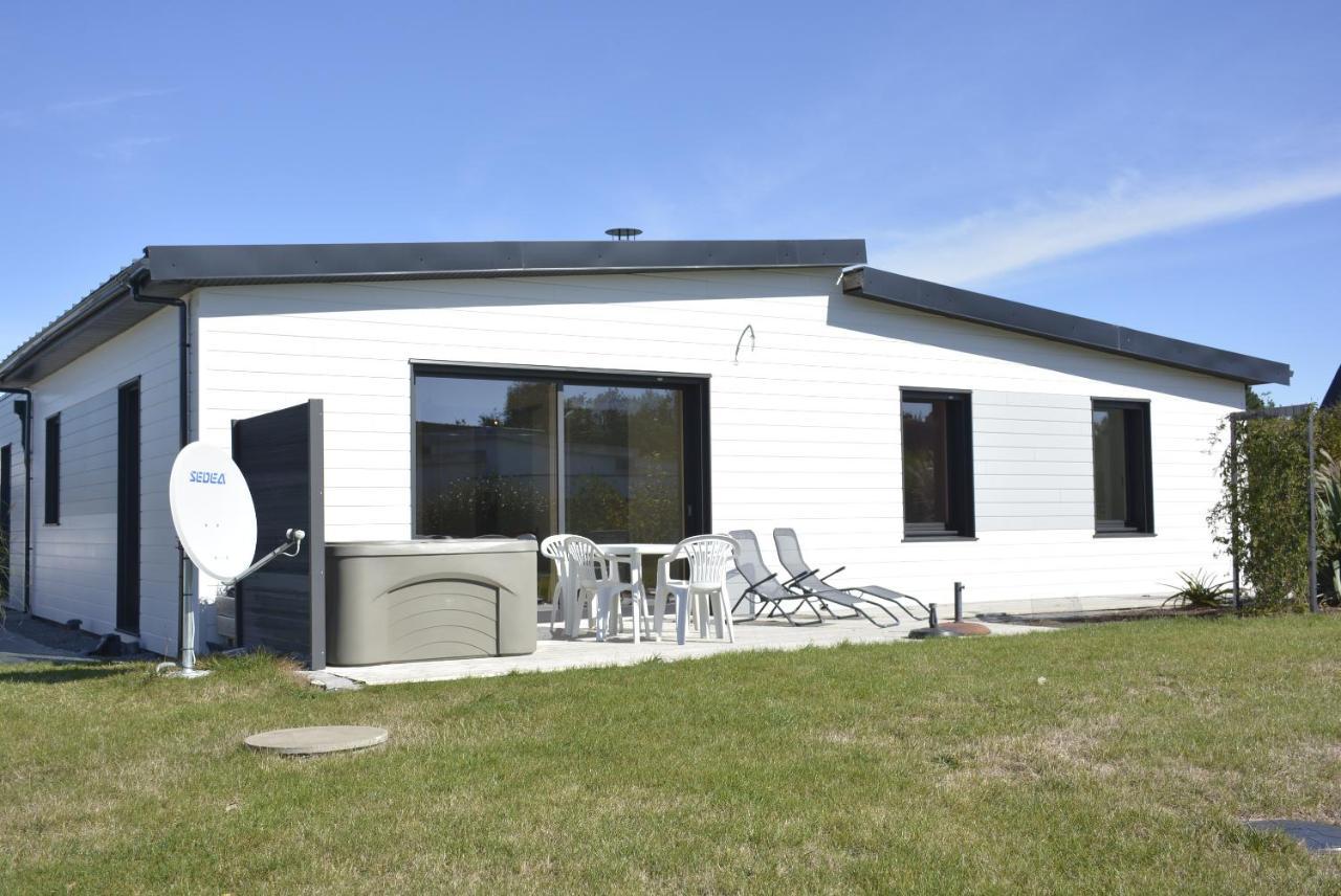 Maison Bord De Mer Avec Jacuzzi Névez エクステリア 写真